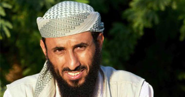 الصحف البريطانية: جبل إيفرست تحرك من مكانه وغير اتجاهه بسبب زلزال نيبال.. استهداف قيادات القاعدة باليمن وليبيا لن يجعل الشرق الأوسط أكثر استقرارا.. والقوات الكردية تخلص مدينة  تل أبيض من إرهابىِّ داعش