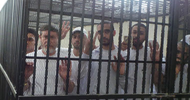 فريد إسماعيل من قفص المحكمة:لا خصومة لنا مع الجيش والشرطة