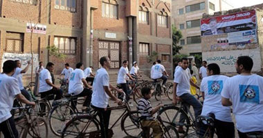 مسيرة دعم مرسى بالهرم تهتف ضد شفيق وتصفه بـ"رجل مبارك"