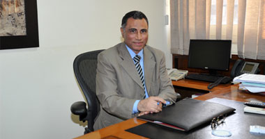 "الجنزورى" يجدد لـ"حسنى سليمان" لمدة عام كرئيس لموازنات النقل