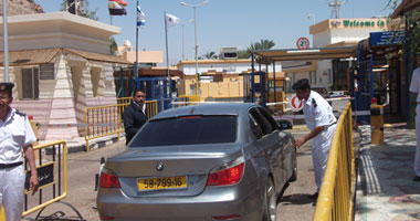 منفذ طابا البرى يستقبل 795سائحا 