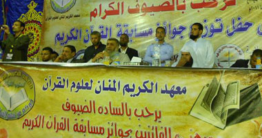 عاصم عبد الماجد: المؤسسات المنتخبة خط أحمر لا يجب الاقتراب منها