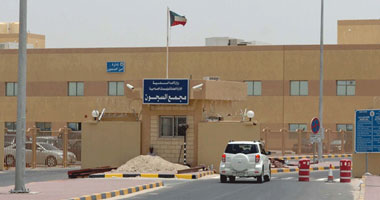 3 اتهامات وجهتها النيابة للفتاة المعتدية على رئيس مباحث سجن الجيزة