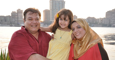 أسرة "سامى أكسيد الكربون" تحتفل بميلاد جنا