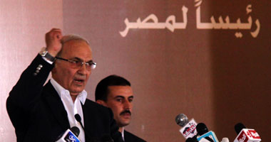 الكنيسة تنفى دعم الفريق أحمد شفيق فى جولة الإعادة