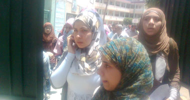 شكاوى بين طلاب الثانوية من صعوبة المستوى الرفيع للإنجليزية