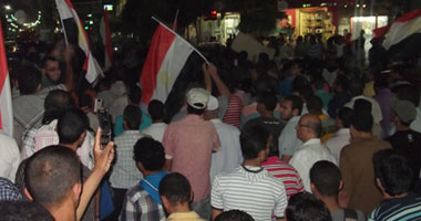 متظاهرو دار القضاء ينهون وقفتهم ويعودون إلى التحرير
