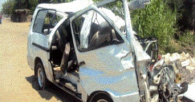 إصابة 4 من عمال "كيلوباترا" بالسويس فى حادث تصادم