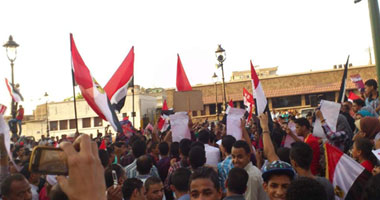 ثلاث مسيرات تجوب شوارع دشنا للمطالبة برحيل مرسى