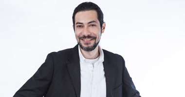 شريف فرحات يقدم برنامج "Tech Talk" على "نجوم F.M"