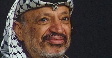 والدة سهى عرفات تصدر كتابا جديدا بعنوان "باقة ورد إليهم"