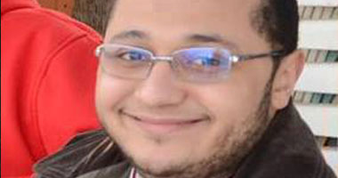مؤيدو مرسى بالإسماعيلية يؤدون صلاة الغائب على شهيد بالنصب التذكارى 