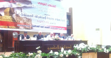 وزير التعليم العالى: فصل كامل بمشروع قانون الجامعات عن العاملين
