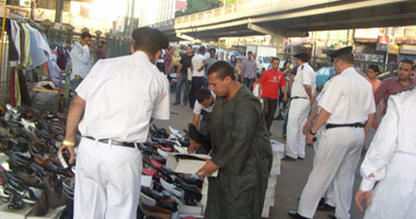 حملة لتطهير ميدان الجيزة من الإشغالات والباعة الجائلين