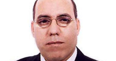 قطب العربى: "جبهة الإنقاذ تحضر العفريت ومبتعرفش تصرفه"