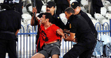 النيابة تؤجل قرارها بشأن أحداث الشغب فى مباراة الأهلى