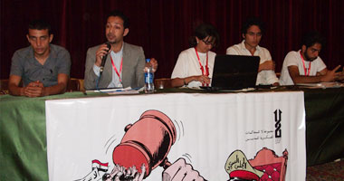 "لا للمحاكمات العسكرية" تعقد أولى ندواتها بالإسكندرية