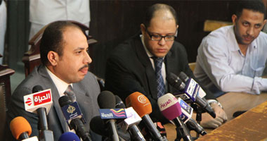 بالصور..جنح مستأنف الهرم تسدل الستار على قضية الزعيم.. وتقضى ببراءته من تهمة ازدراء الأديان.. القاضى: الفنان قدم أعمالا تظهر الجانب السلبى للشخصيات.. وفرحة للفنانين وأنصار عادل إمام