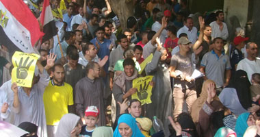 إنهاء مسيرة لمؤيدى الإخوان بساحة عمر بن الخطاب بالإسماعيلية