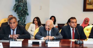 وزير الاتصالات: نعمل على تعظيم الاستفادة من التكنولوجيا للترويج السياحى