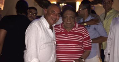 بالصورة.. عادل إمام فى سهرة محمد فؤاد بالساحل الشمالى