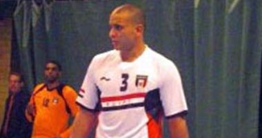 لاعب يد الزمالك "هتلر" يغادر إلى الإمارات الجمعة لإجراء عملية جراحية