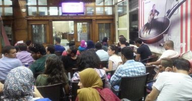 جماهير الوادى الجديد يتوقعون فوز ليفربول بهدف صلاح