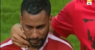 حسام عاشور يغادر معسكر الأهلى بعد وفاة شقيقه