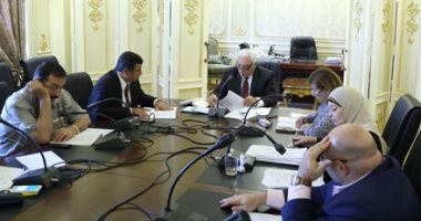 عضو بـ"دينية البرلمان" يطالب بحظر الفتاوى لغير المتخصصين