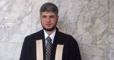 كفيف يحصل على درجة الماجستير فى توثيق متون السنة من دار العلوم بالفيوم