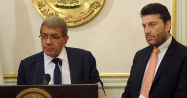 وزير المالية: "القيمة المضافة" يساهم فى خفض عجز الموازنة ويحد من التضخم