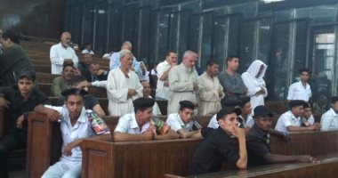بدء جلسة محاكمة "محمد بديع و٦٨٢ أخرين المتهمين فى أحداث العدوة