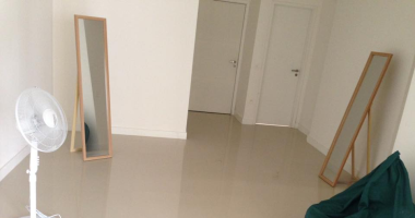 مدرب السباحة ينشر صور إقامتهم بالبرازيل للرد على من يتهمهم بالذهاب للنزهة