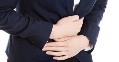 علاج الإمساك بالماء والرياضة والشوفان
