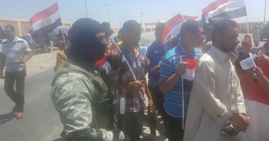 المحررون فى ليبيا يصلون معبر السلوم بعد قليل.. ومصادر: السيسي يتابع وصولهم