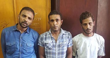 تجديد حبس 3 عاطلين قتلوا مسنا بشبين القناطر وألقوا جثته فى مصرف بالجيزة