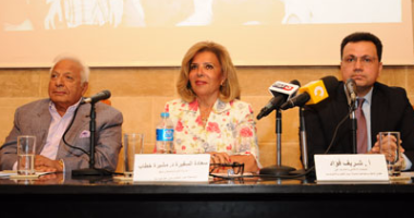 أحمد عكاشة يكشف "سرا" عن أحمد زويل فى ندوة بدار الكتب