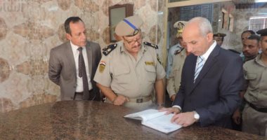 بالصور.. مساعد وزير الداخلية لوسط الدلتا يتفقد إدارة قوات أمن طنطا