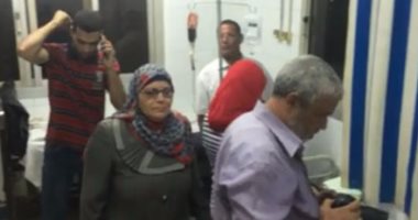 الأهالى يحتشدون أمام مستشفى ميت غمر لاستلام جثامين الضحايا