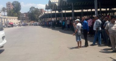 سائقو خط عبود دسوق يرفعون تعريفة الأجرة 8جنيهات والركاب يطالبون بمحاسبتهم