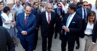 بالصور.. وزير الصناعة يفتتح أعمال التطوير بمركز تدريب مهنى فى شبرا الخيمة