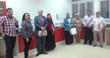 فريق فنى من وزارة التعليم العالى يزور معامل جامعة أسيوط لدعمها علميا