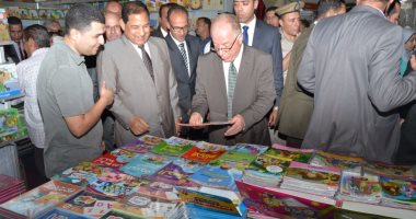بالصور.. وزير الثقافة يتفقد معرض طنطا للكتاب بحضور محافظ الغربية