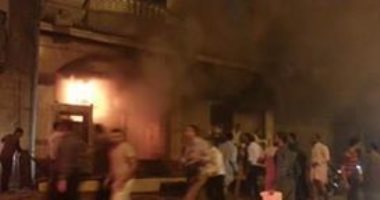 السيطرة على حريق هائل بأحد المنازل فى مدينة رشيد بالبحيرة