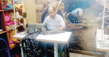 "يا عينى على المنتج المصرى لما تبهدله الأيام".. المستورد يهزم الشوارع الصناعية.. حلوى باب البحر تشكو مر الأجنبى.. المصانع أغلقت أبوابها.. وأصحابها: ارتفاع أسعار الخامات السبب