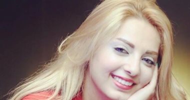 اعرف رد "مى حلمى" على متابع عبر تويتر سألها عن علاقتها بمحمد رشاد