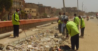 بالصور.. القوات المسلحة تواصل تنفيذ مبادرة "حلوة يا بلدى" لنظافة أسوان