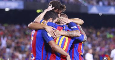 بالفيديو والصور.. برشلونة بطلا للسوبر الإسبانى للمرة الـ12 فى تاريخه.. البارسا يستعرض عضلاته أمام أشبيلية ويعزز صدارته لقائمة الأكثر تتويجا.. ميسي يحطم الأرقام القياسية فى ليلة القائد المتوج بـ29 لقبا