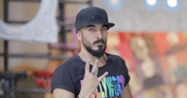حسام الحسينى ينفى إصابته بـ كورونا..ووالدته نهال عنبر : كلام فارغ