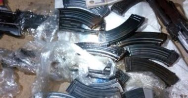  بالصور.. ضبط مخازن بداخلها أسلحة ألية و مواد تصنيع متفجرات فى الهرم 
